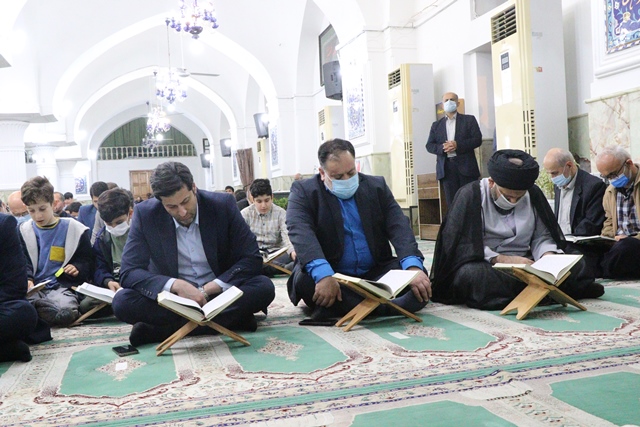  مراسم شبی با قرآن توسط مدیریت شهری لاهیجان برگزار شد‌